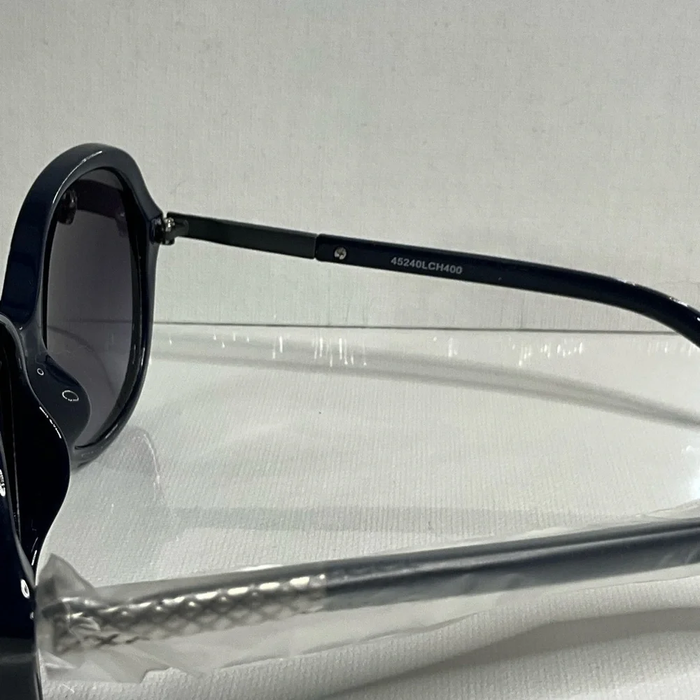 Elegant Black Oversized Sunglasses